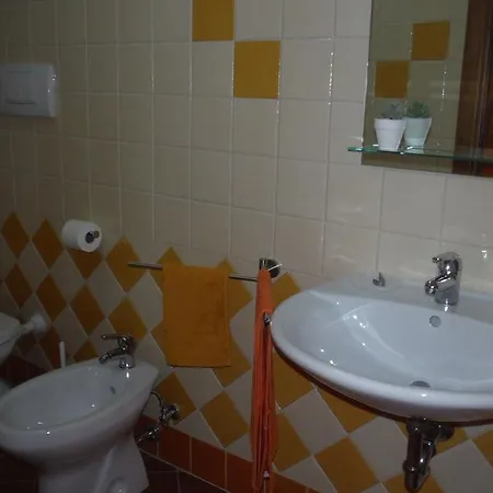 Santa Adriana Bed & Breakfast *