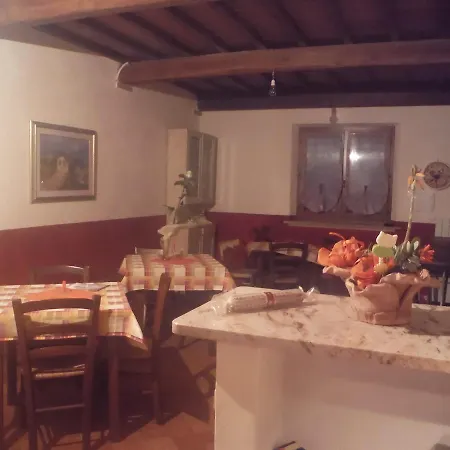 Santa Adriana Nocleg ze śniadaniem Volterra